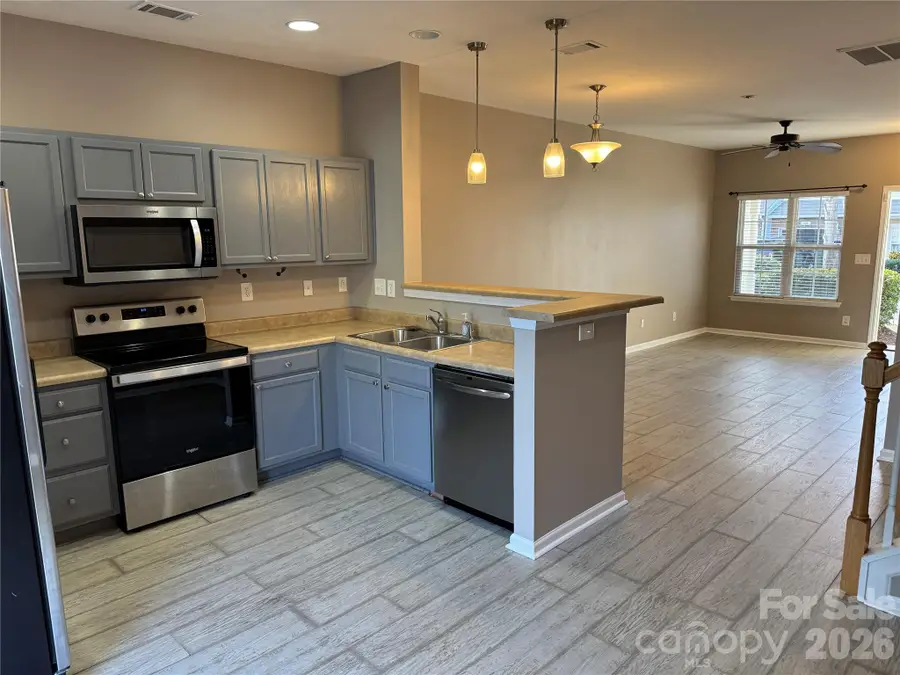 422 Delta Drive, Fort Mill, SC 29715 - Image #2