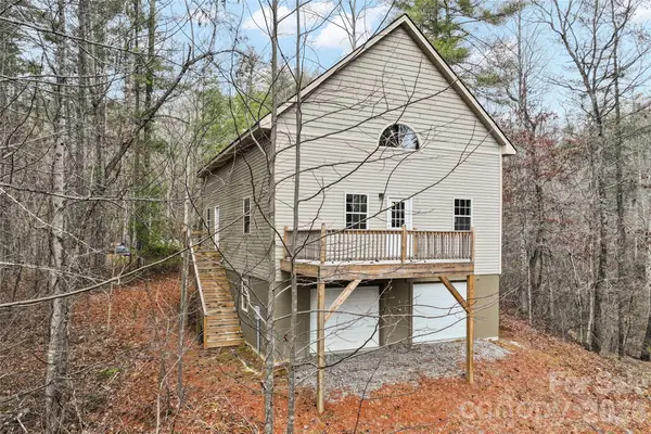 109 Tumblebug Trail Road, Flat Rock, NC 28731
