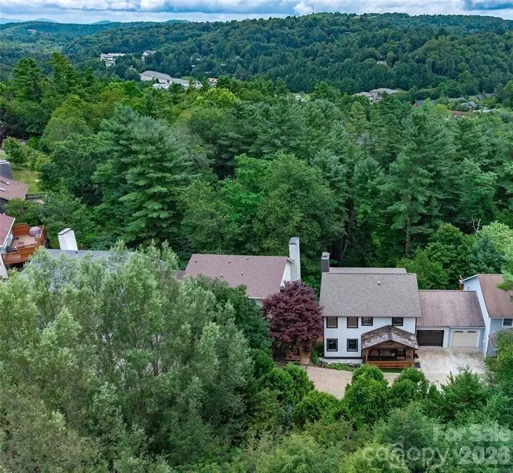 187 Pine Village Lane, Blowing Rock, NC 28605 - Image #3
