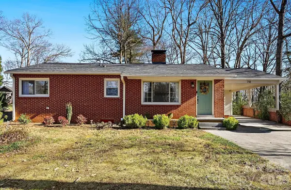 718 2nd Avenue Ne, Conover, NC 28613