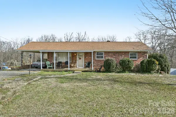 1231 2nd Street Se, Hickory, NC 28602