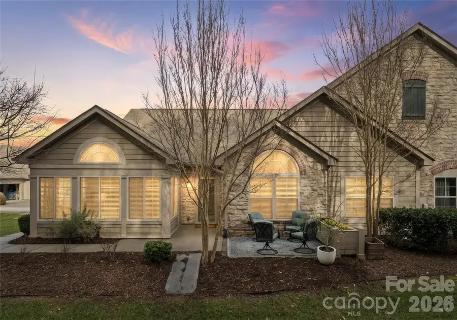 2304 Coltsview Lane, Matthews, NC 28105 - Image #2