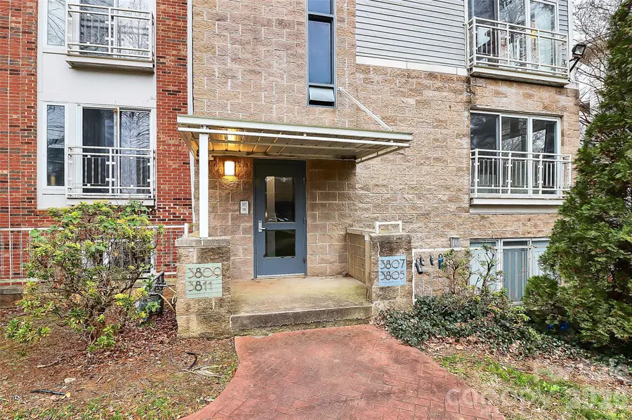 3805 Picasso Court, Charlotte, NC 28205 - Image #2