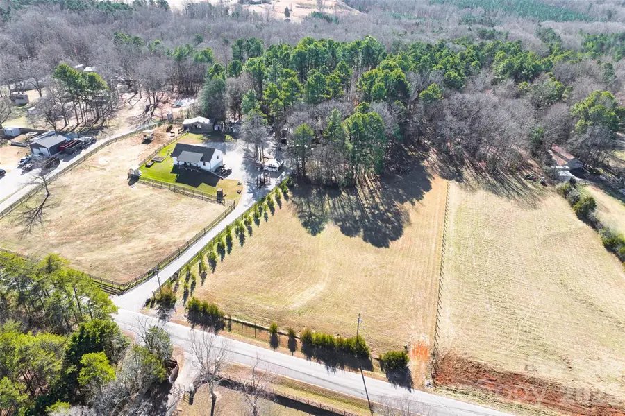 000 Whippoorwill Lane, Mount Holly, NC 28120 - Image #2