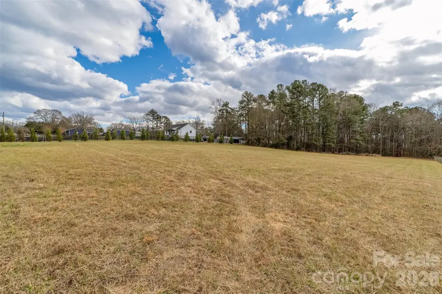 000 Whippoorwill Lane, Mount Holly, NC 28120 - Image #3
