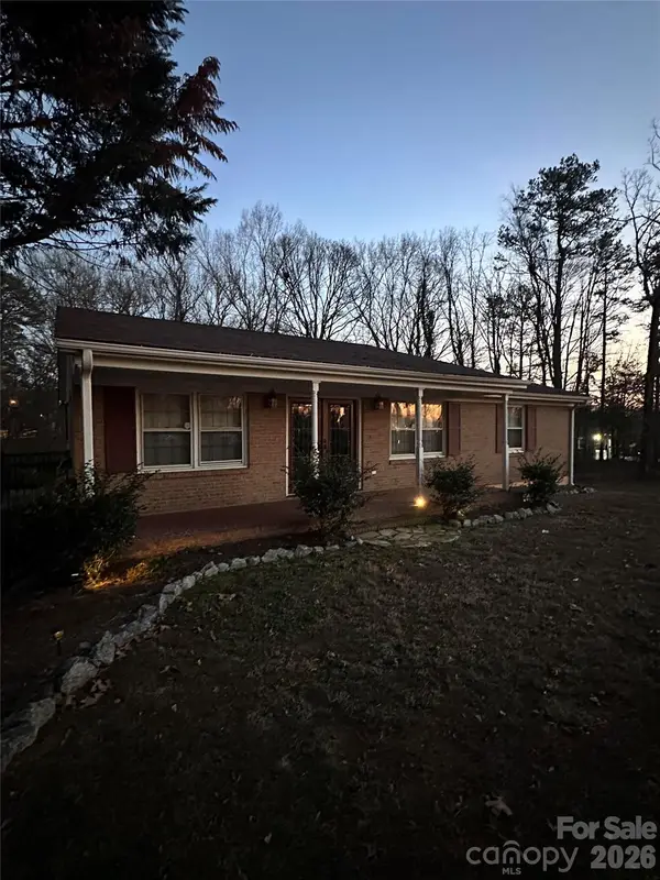 324 Pawley Drive, Charlotte, NC 28214