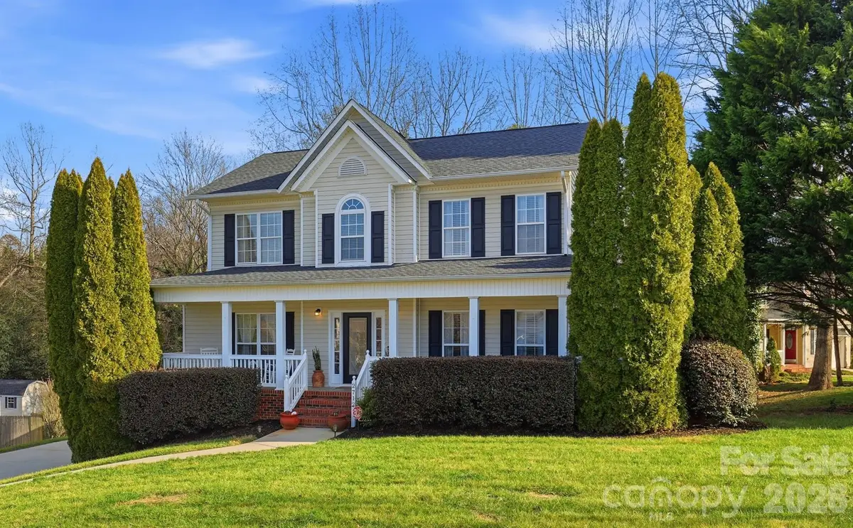 2712 25th Street Ne, Hickory, NC 28601 - Image #1