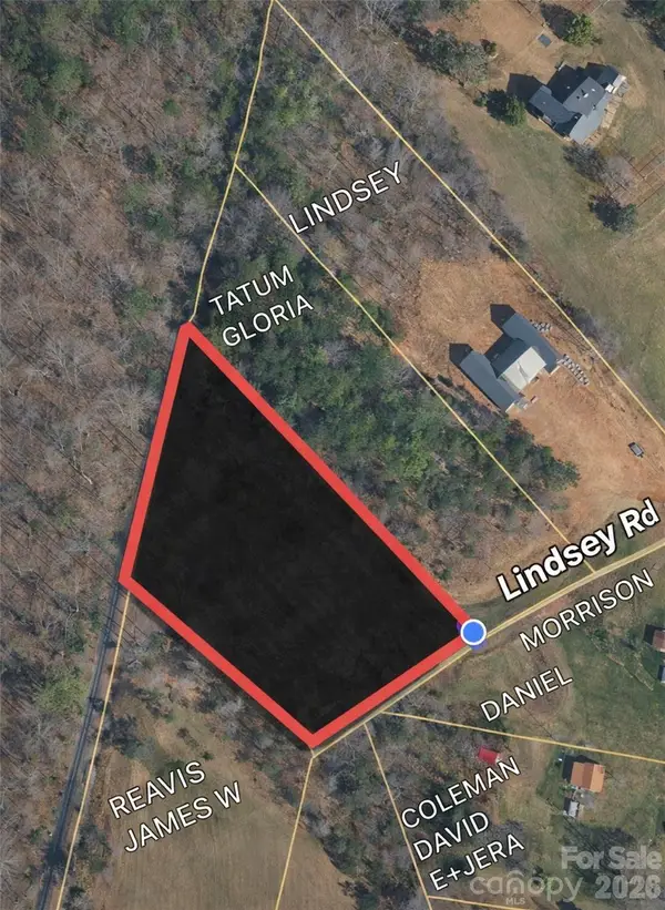 124 Lindsey Ridge Lane, Statesville, NC 28677