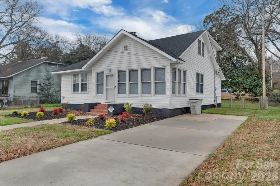 215 King Street S, Gastonia, NC 28086 - Image #2