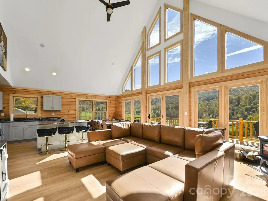 194 Fox Run Road, Canton, NC 28716 - Image #2