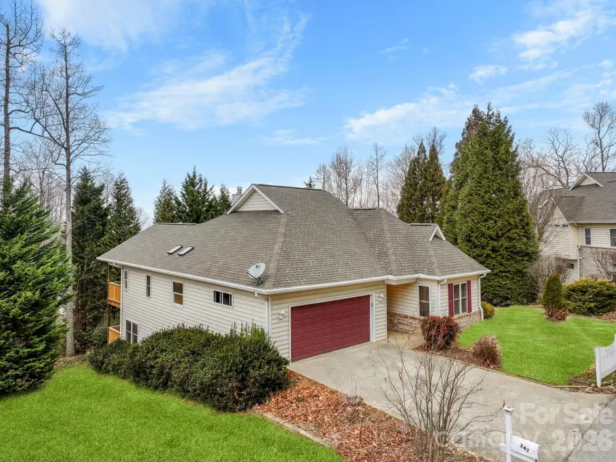 242 Carriage Summitt Way, Hendersonville, NC 28791 - #2