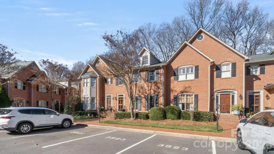 3523 Kylemore Court, Charlotte, NC 28210 - Image #3