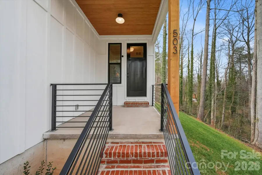 503 5th Avenue Ne #13, Conover, NC 28613 - Image #2