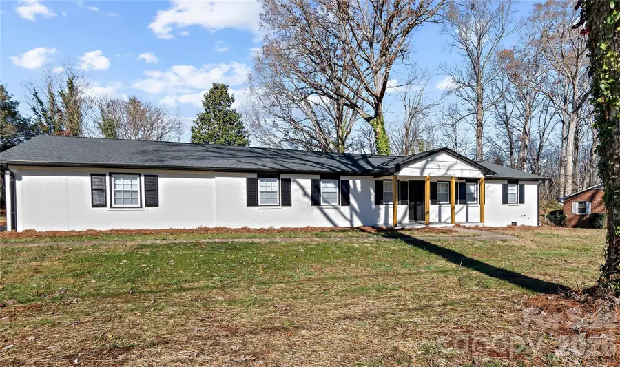 6732 Rollingwood Drive, Clemmons, NC 27012 - Image #2