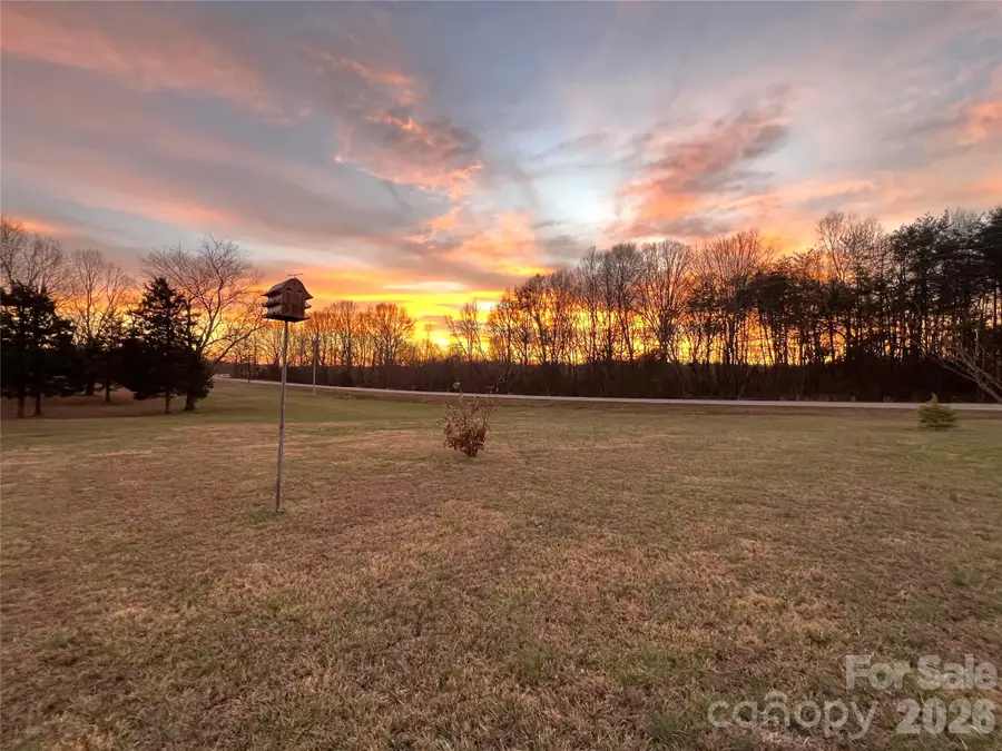 445 Warren Road, Taylorsville, NC 28681 - Image #2