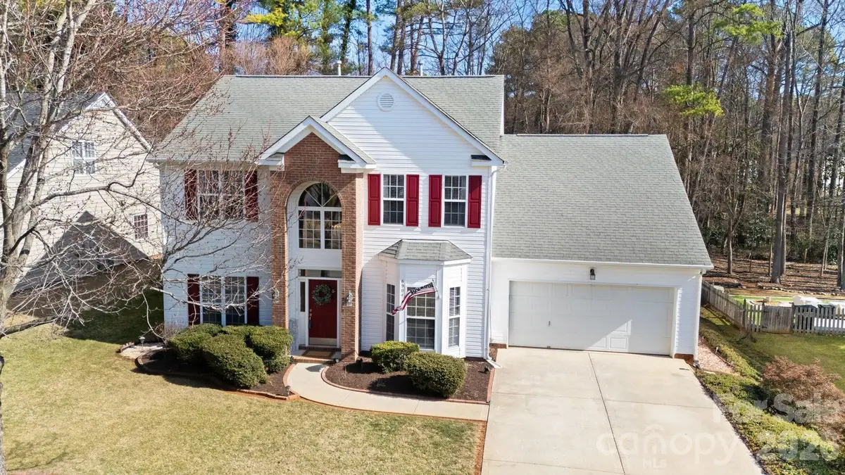 6904 Reedy Creek Road, Charlotte, NC 28215 - Image #1