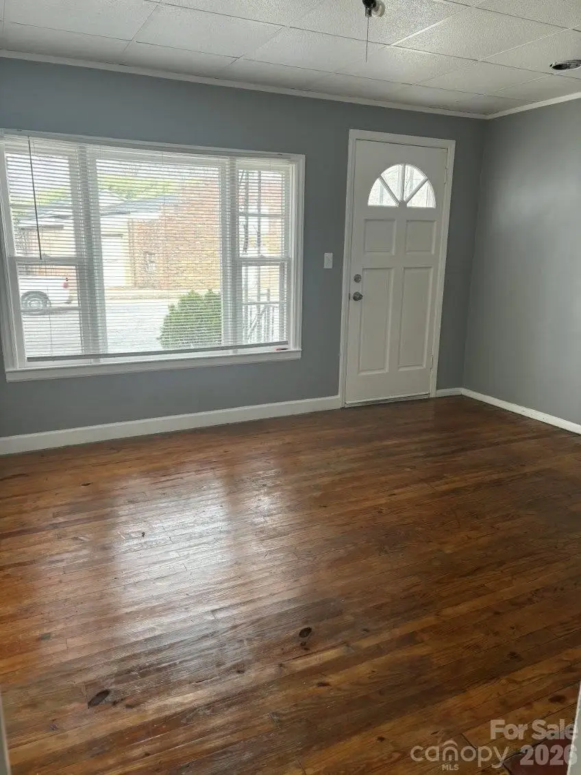 1025 Gaston Avenue, Gastonia, NC 28052 - #2