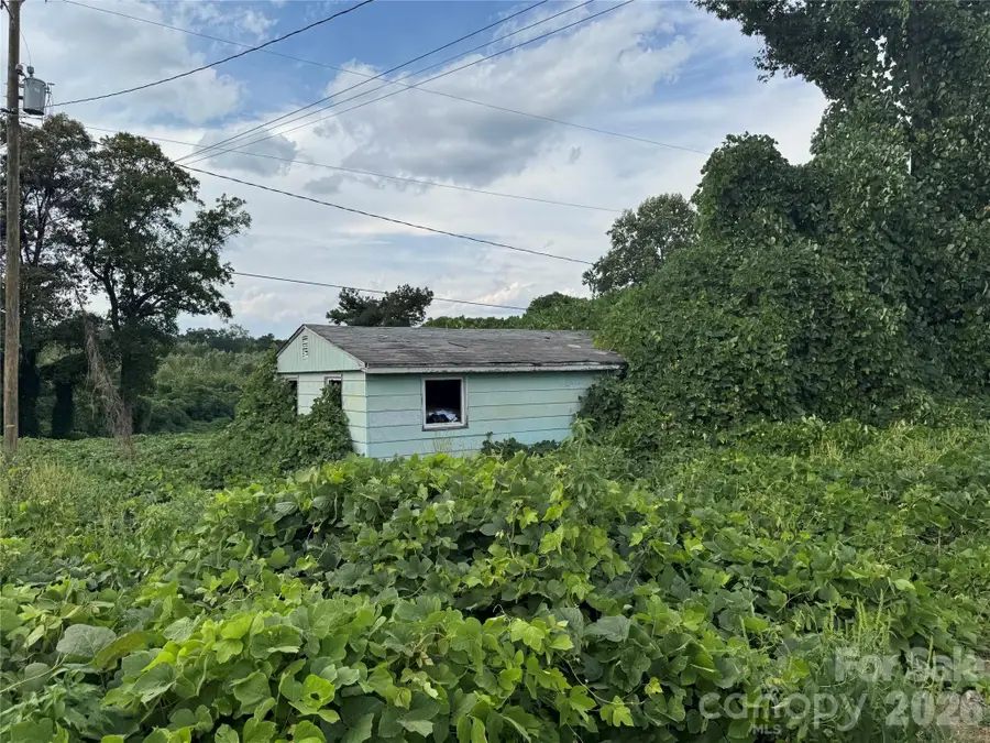 1523 Washington Lane, Catawba, NC 28609 - Image #3