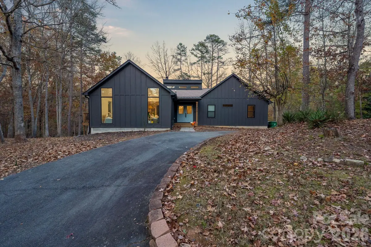 420 Mountainview Drive, Charlotte, NC 28270 - Image #1