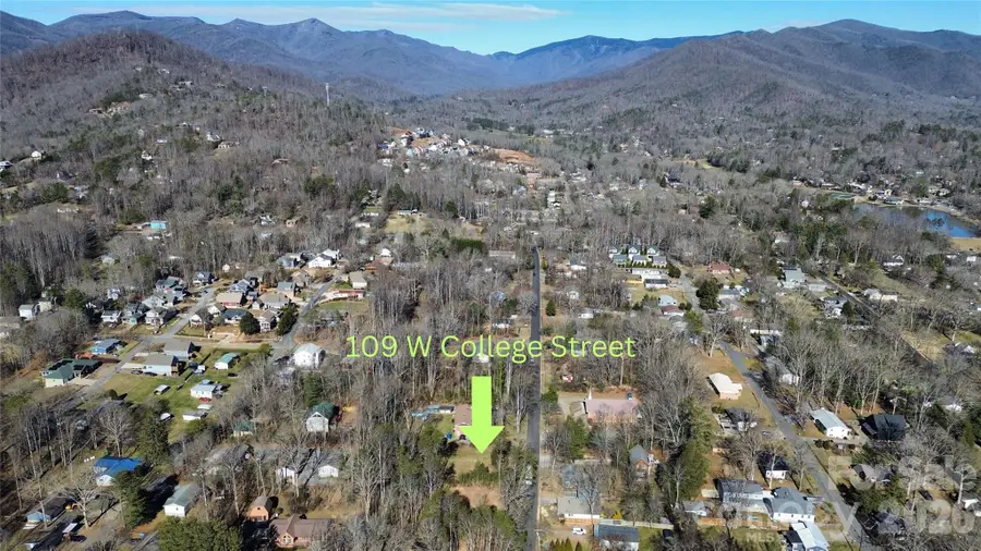109 W College Street, Black Mountain, NC 28711 - Image #2