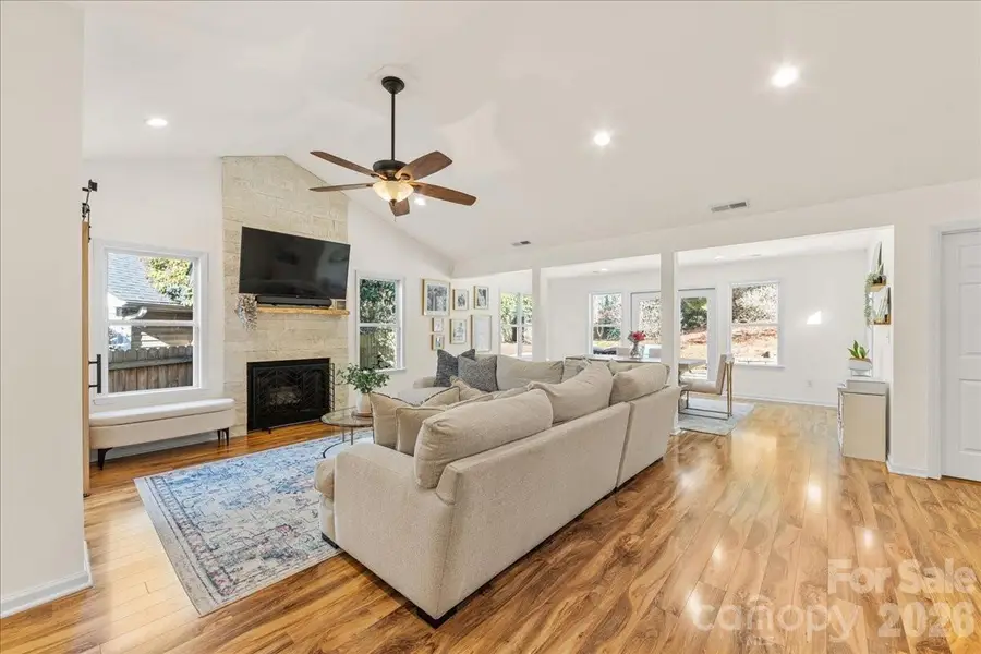 2200 Olde Chantilly Court, Charlotte, NC 28205 - #2