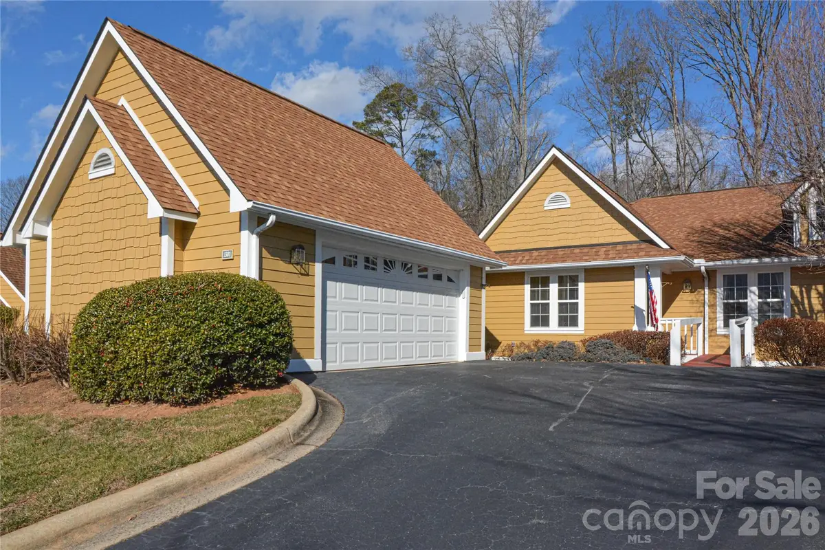 1301 Hyde Park Drive, Asheville, NC 28806 - Image #1
