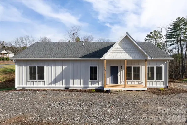 93 Locust Grove Road, Weaverville, NC 28787