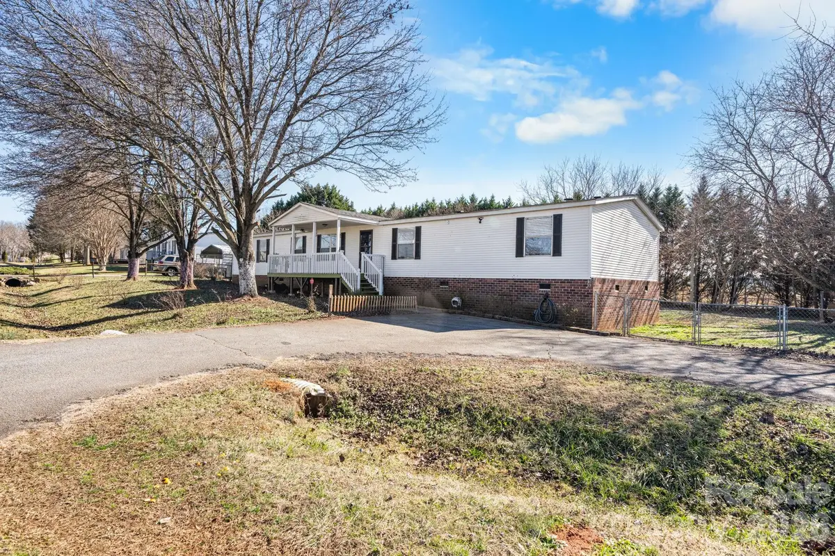1817 Ellick Drive, Newton, NC 28658 - Image #1