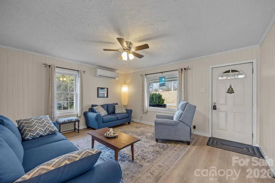 107 Axley Street, Canton, NC 28716 - Image #3