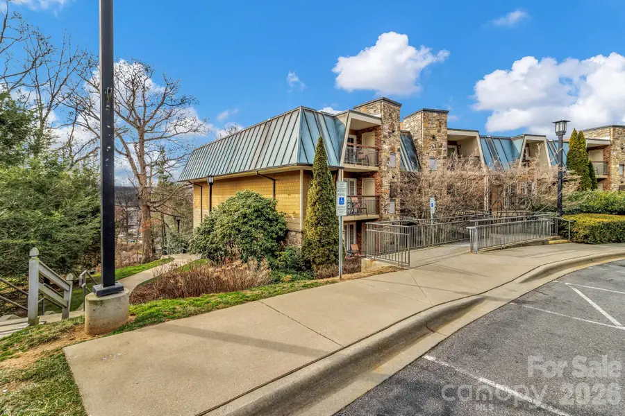 119 Bowling Park Road, Asheville, NC 28803 - Image #3