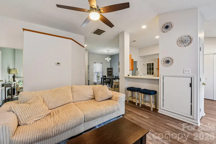 5719 Becton Park Drive, Charlotte, NC 28227 - Image #2