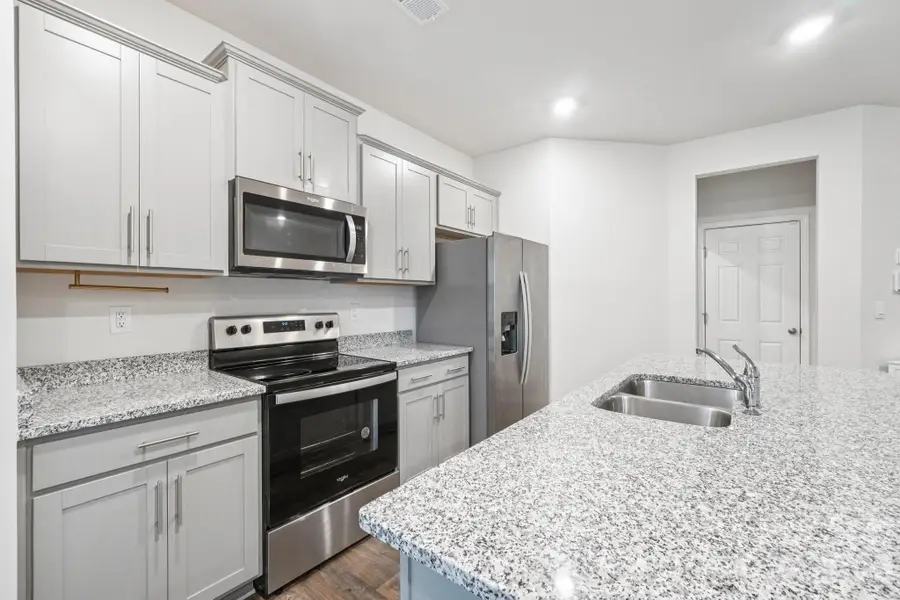 9051 Lowfalls Lane, Charlotte, NC 28216 - Image #2