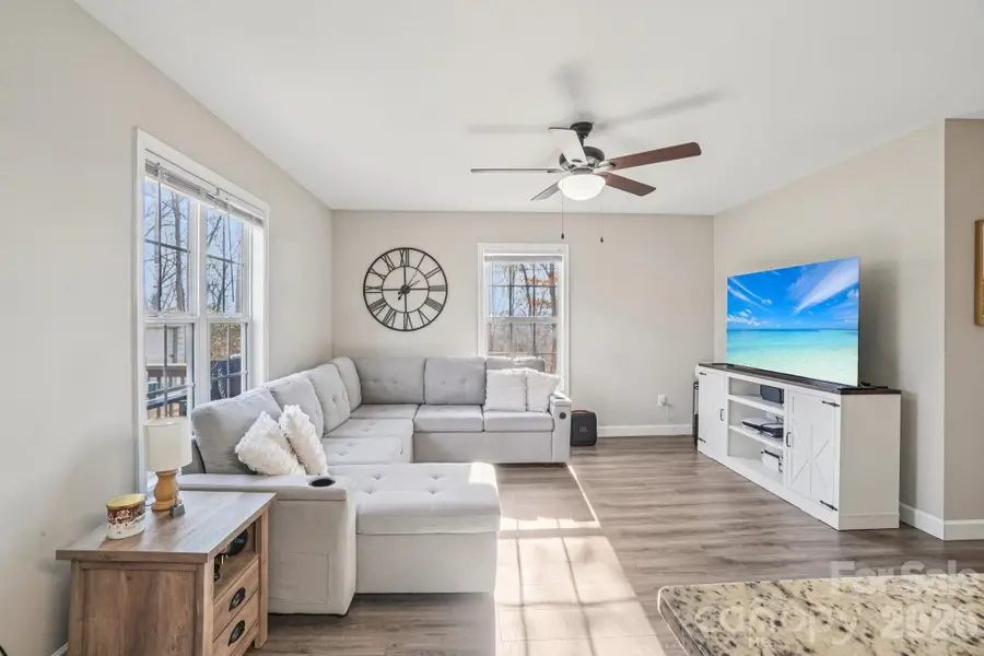 178 Rowe Court, Hendersonville, NC 28792 - Image #3