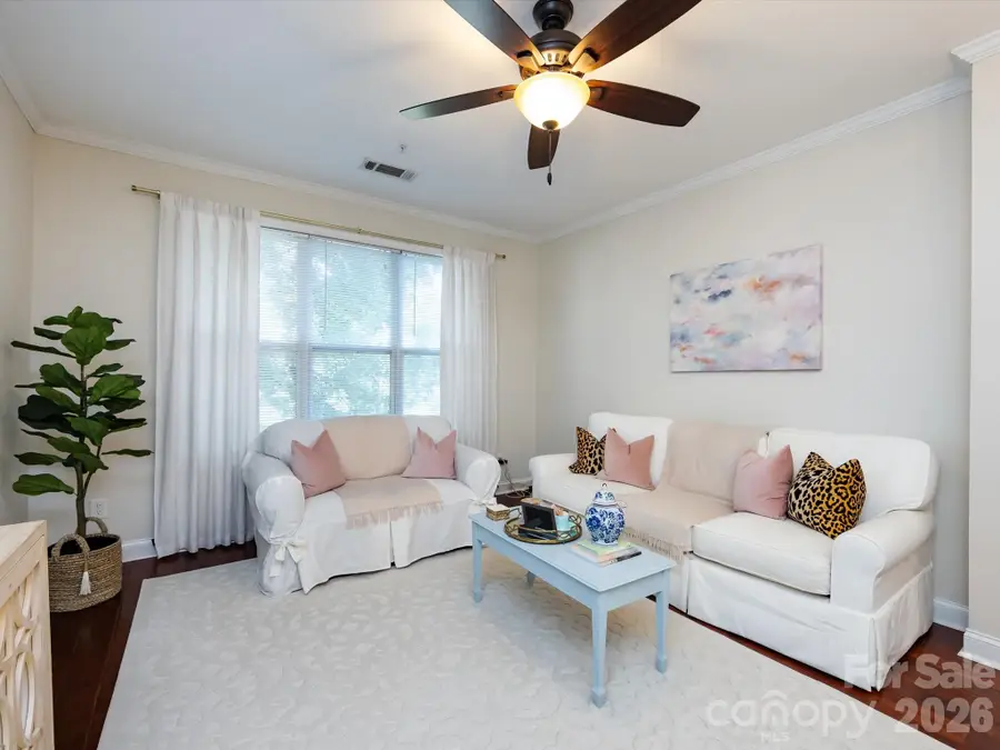 1000 E Woodlawn Road #113, Charlotte, NC 28209 - #2