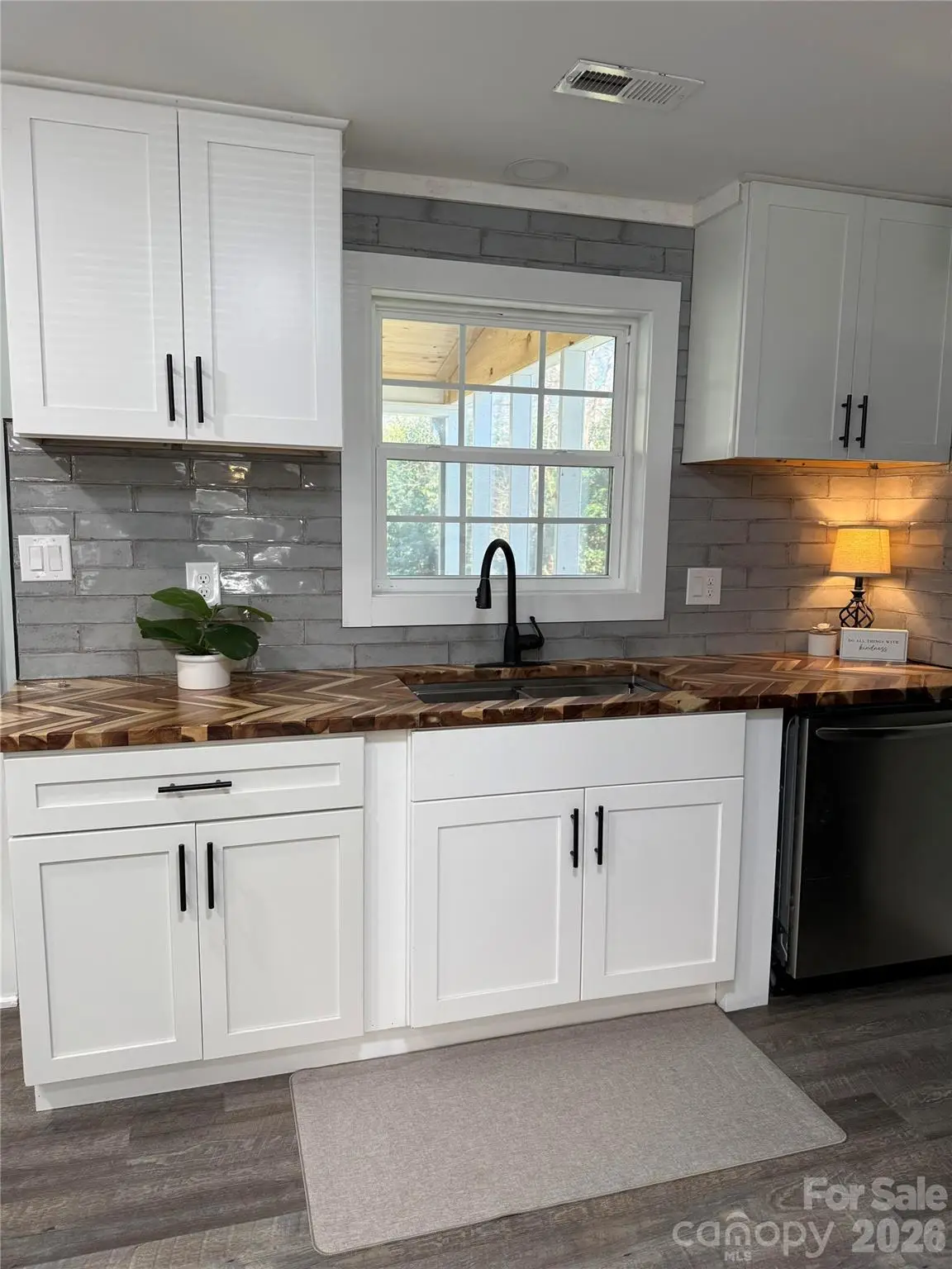 7642 Dallas Cherryville Highway, Cherryville, NC 28021 - Image #1