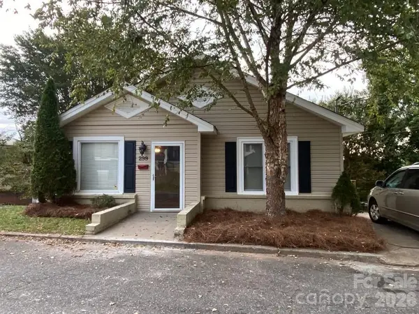 299 Thirteenth Street, Cramerton, NC 28032