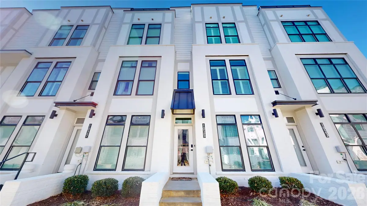 1025 Wesley Terrace Avenue, Charlotte, NC 28208 - Image #1