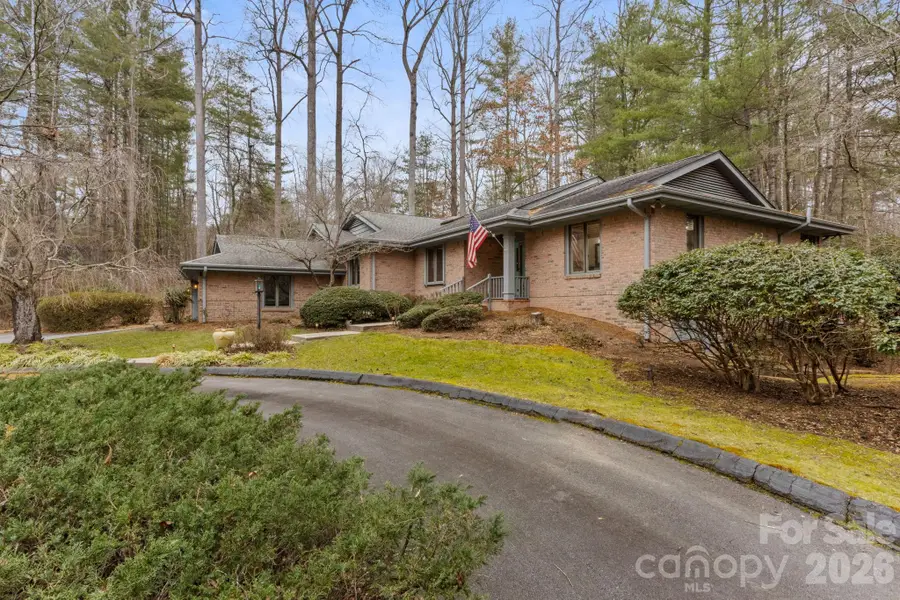 132 Camellia Way, Hendersonville, NC 28739 - Image #3