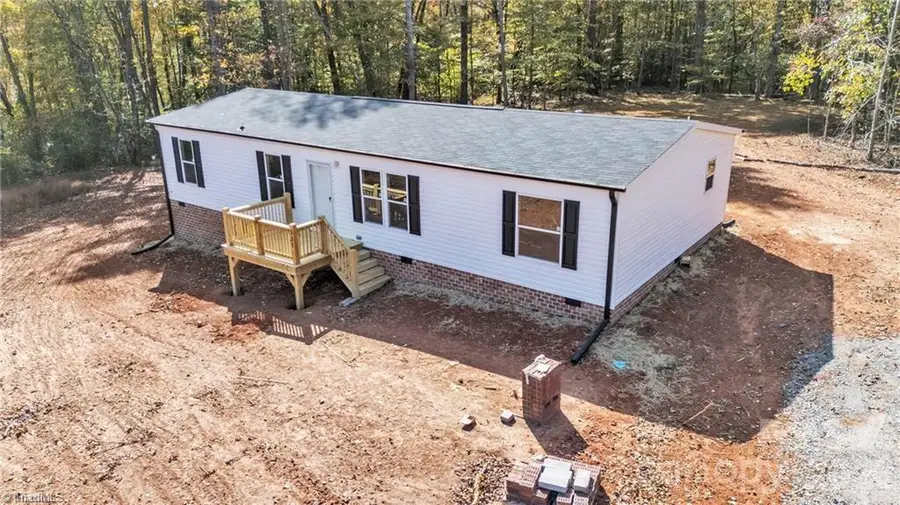 2013 Carl Fox Road, Taylorsville, NC 28681 - Image #2