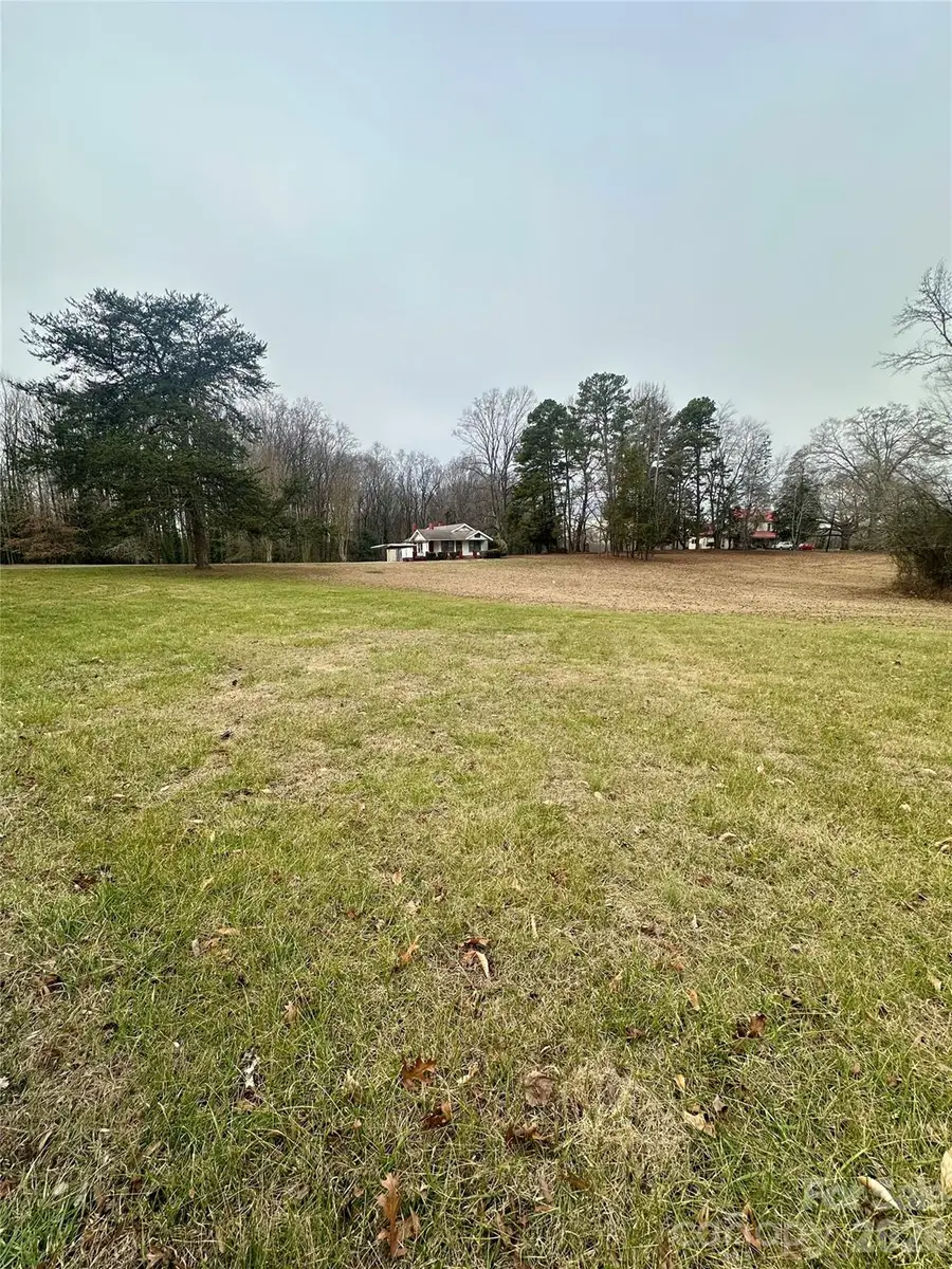 1021 N 14th Street, Bessemer City, NC 28016 - Image #3