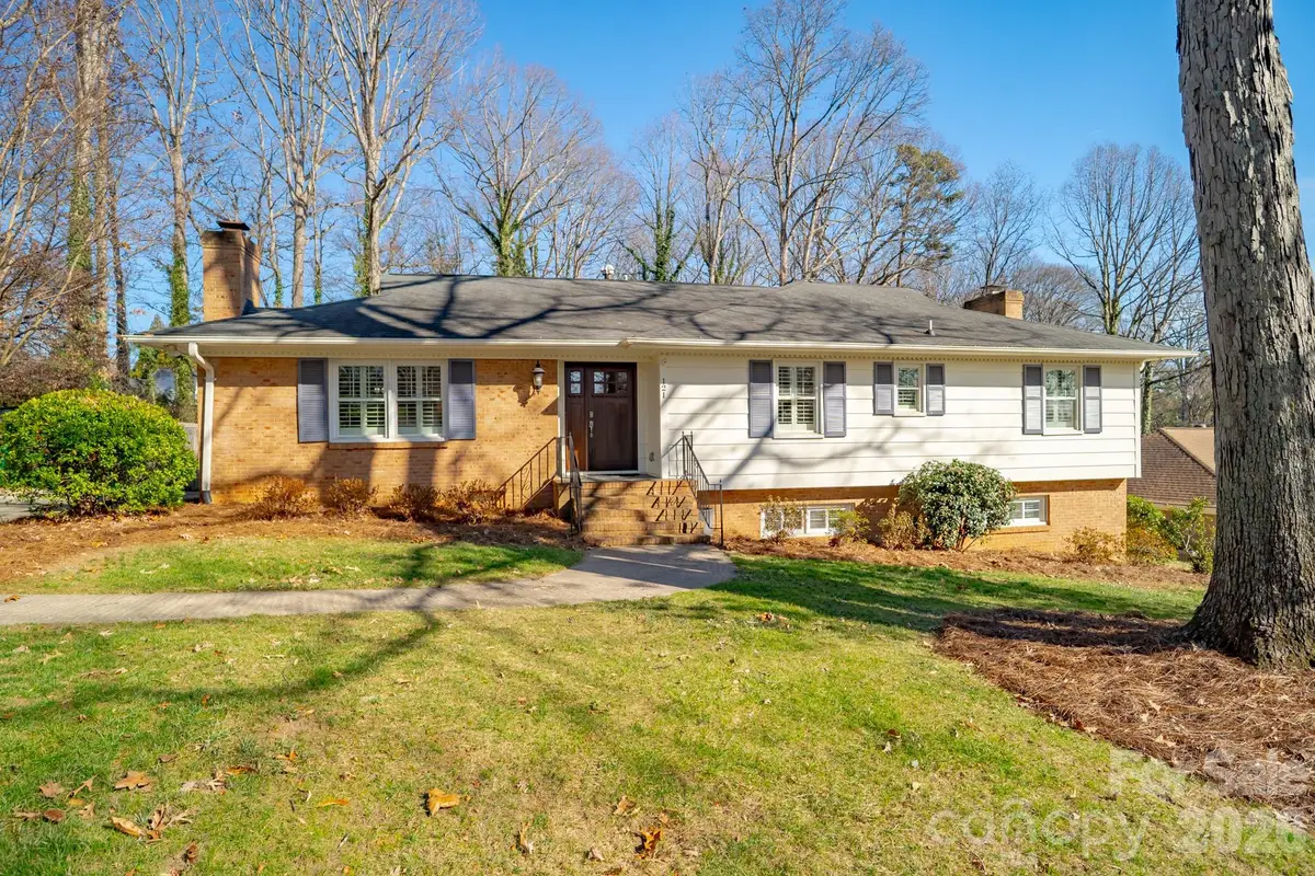 121 Glen Oaks Road, Charlotte, NC 28270 - Image #1