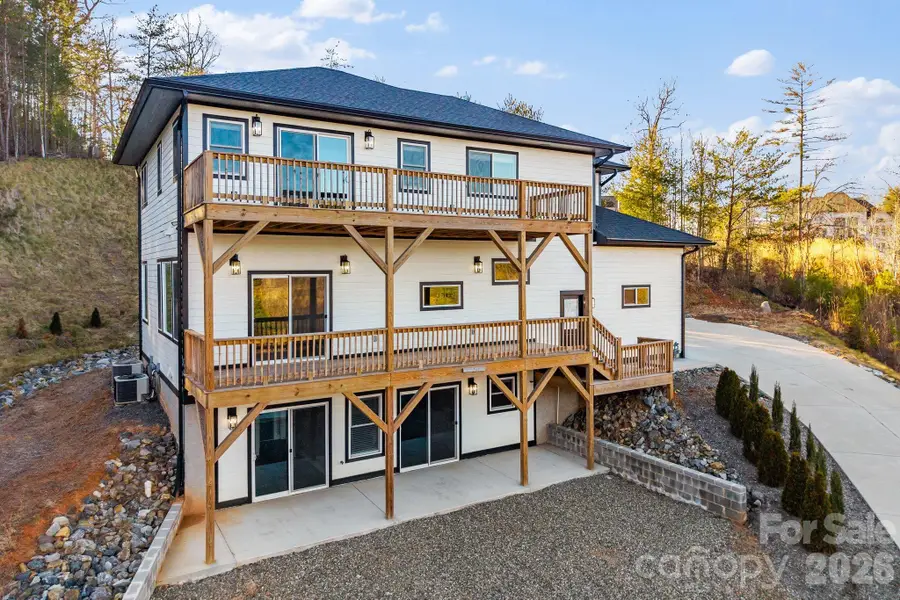 115 Nader Avenue, Weaverville, NC 28787 - Image #2