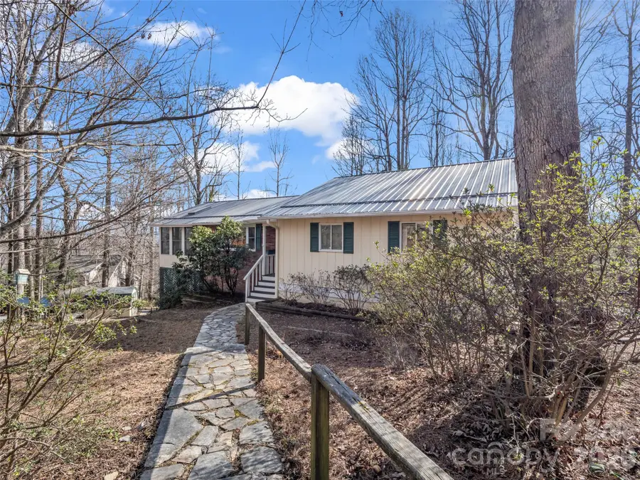 1594 Indian Cave Road, Hendersonville, NC 28739 - Image #2