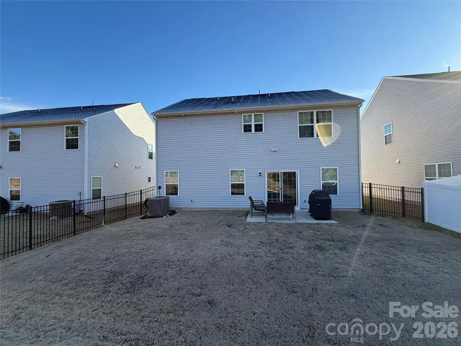 3050 Streamside Drive, Davidson, NC 28036 - Image #2