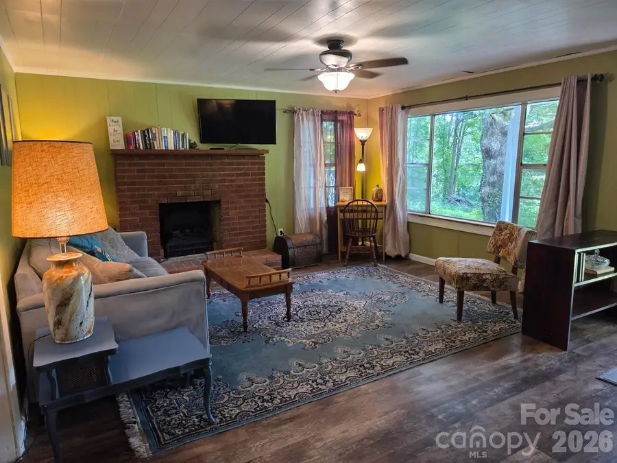61 Huffman Road, Asheville, NC 28806 - Image #2