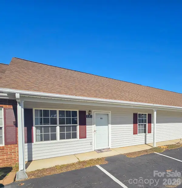 151 24th Street Nw, Hickory, NC 28601