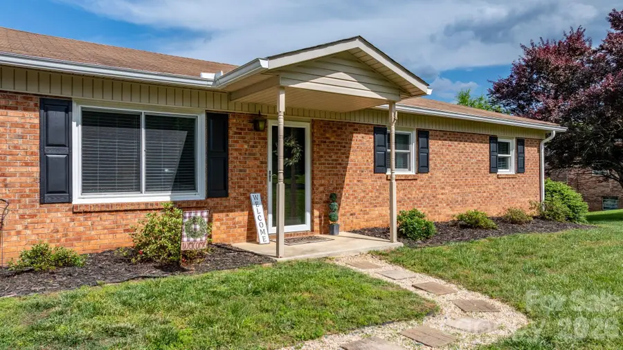 2609 Raintree Street, Connelly Springs, NC 28612 - #3