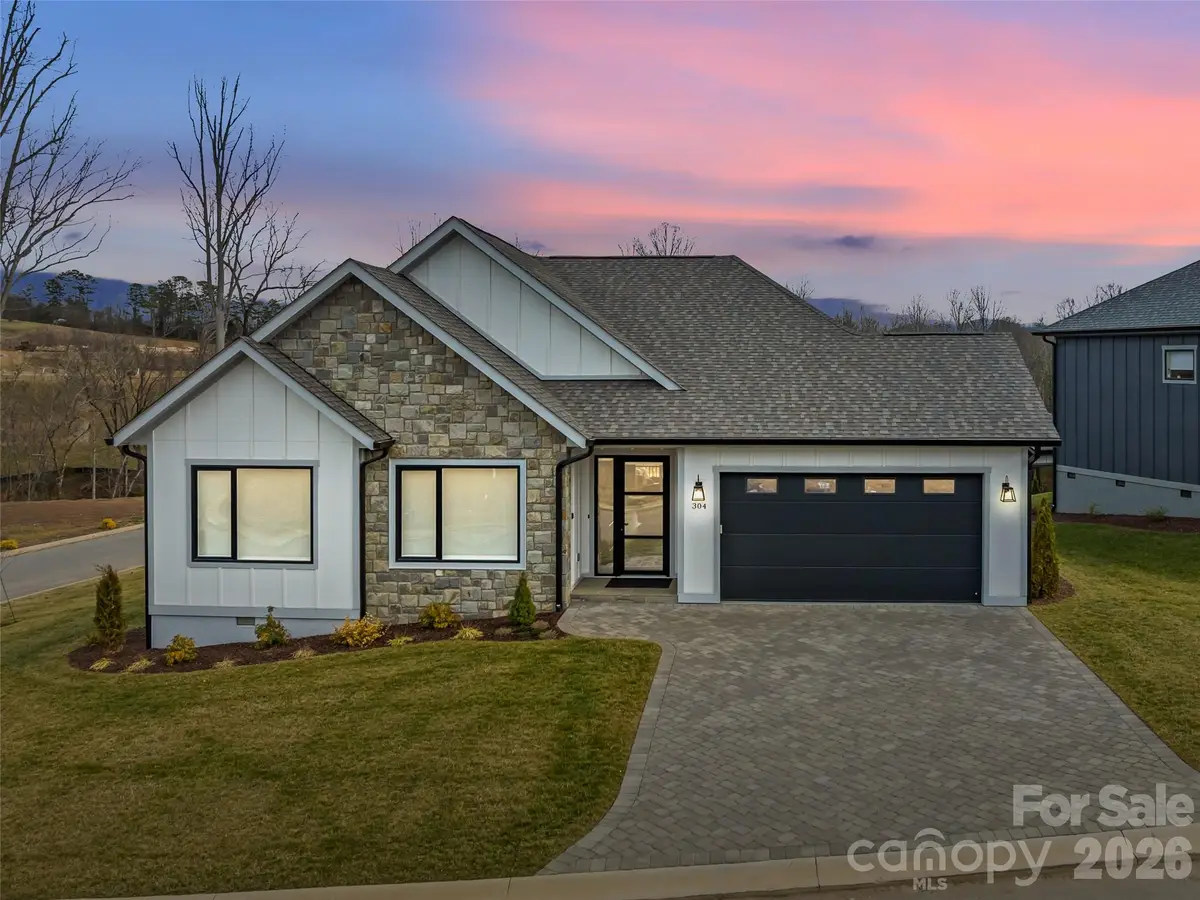 304 Avery Trail Drive, Arden, NC 28704 - Image #1