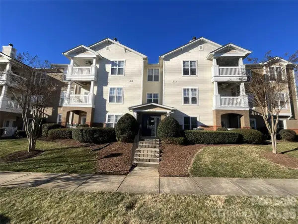 9145 Mcdowell Creek Court, Cornelius, NC 28031