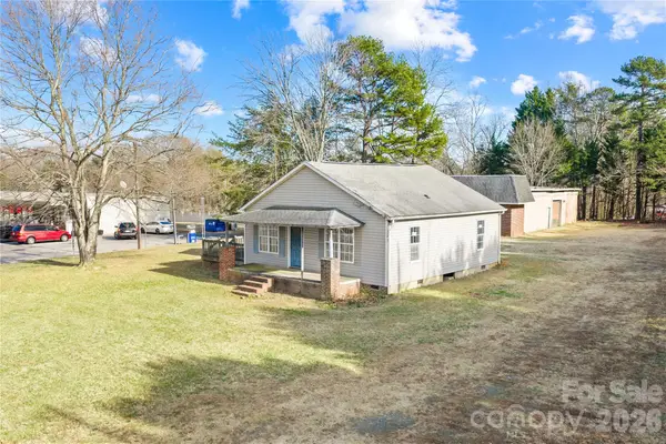 2195 Charlotte Highway, Mooresville, NC 28117